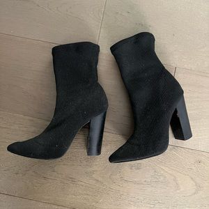 Steve Madden sock booties size 6